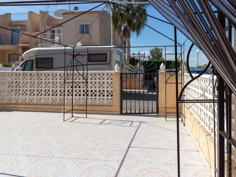 Apartment for Sale in Torrevieja, Alicante 23