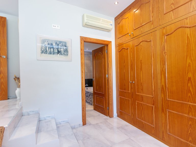 Villa for Sale in Los Balcones, Alicante 32