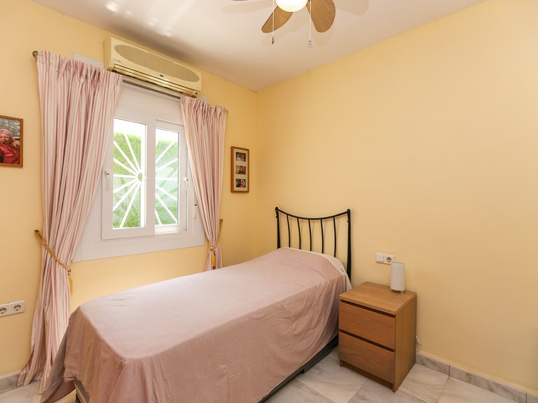 Villa for Sale in Los Balcones, Alicante 49