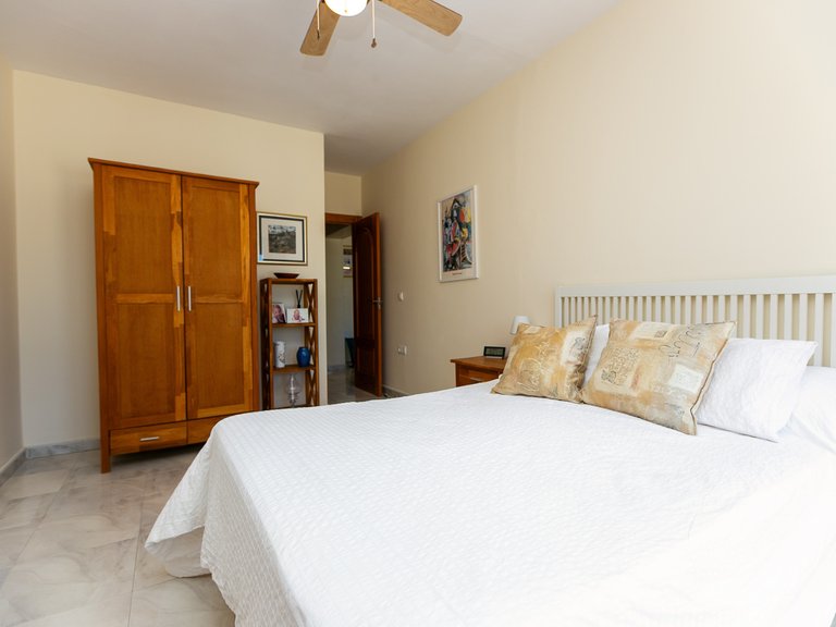 Villa for Sale in Los Balcones, Alicante 42