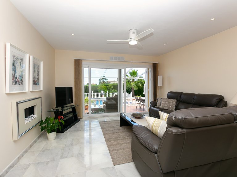 Villa for Sale in Los Balcones, Alicante 23