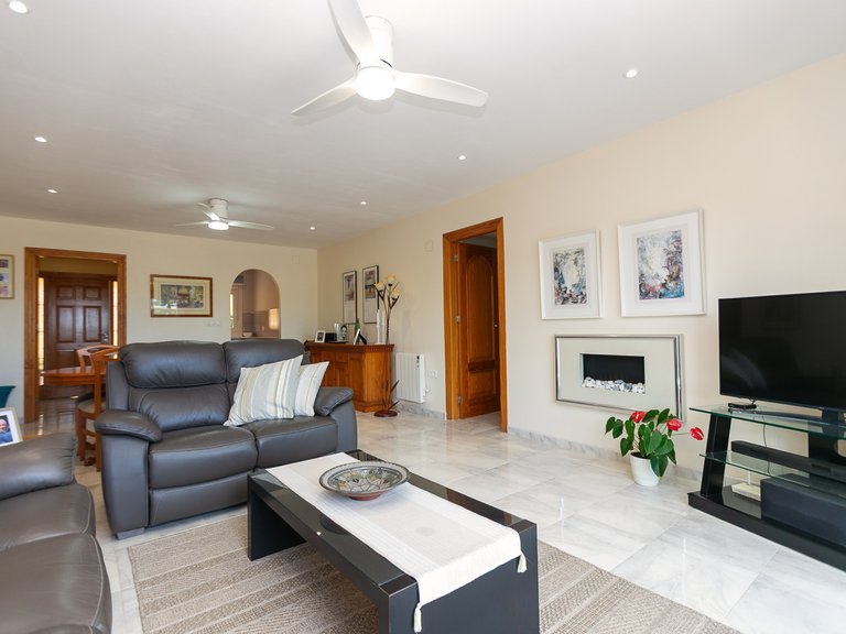 Villa for Sale in Los Balcones, Alicante 20