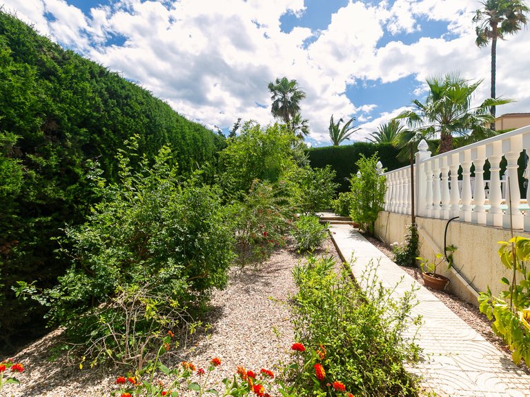 Villa for Sale in Los Balcones, Alicante 5
