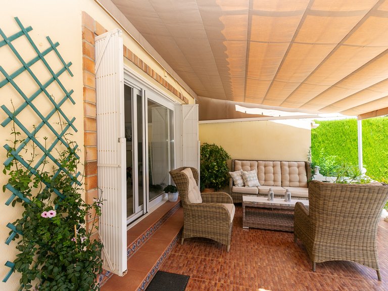 Villa for Sale in Los Balcones, Alicante 9