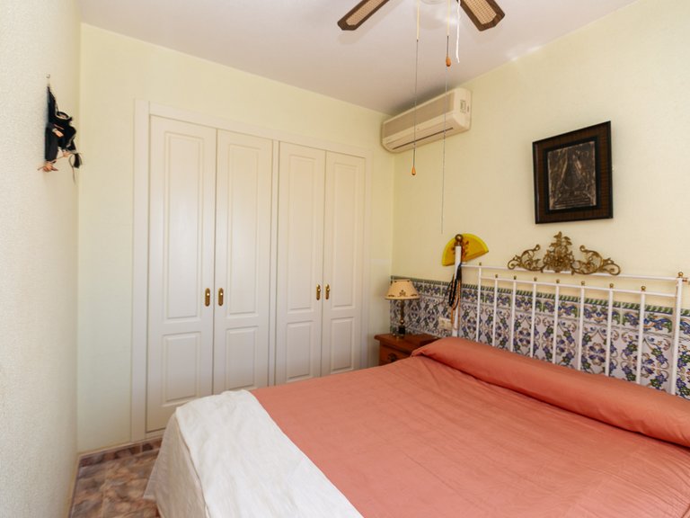Villa for Sale in La Zenia, Alicante 37