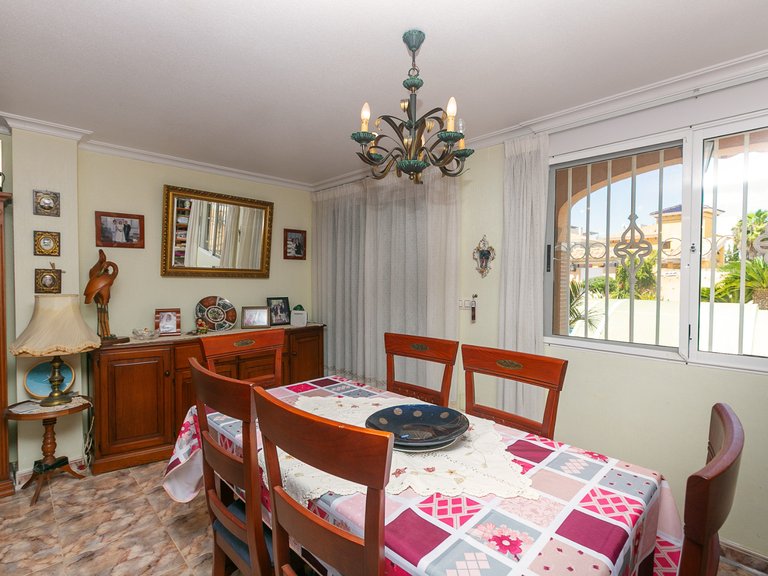 Villa for Sale in La Zenia, Alicante 21