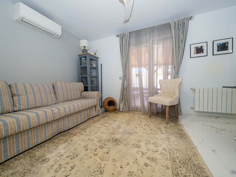 Villa for Sale in Pinar De Campoverde, Alicante 27
