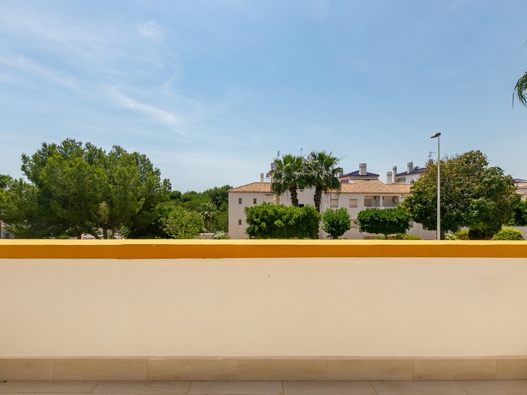 Villa for Sale in Villamartin, Alicante 39
