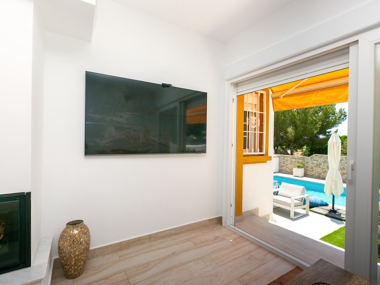 Villa for Sale in Villamartin, Alicante 12