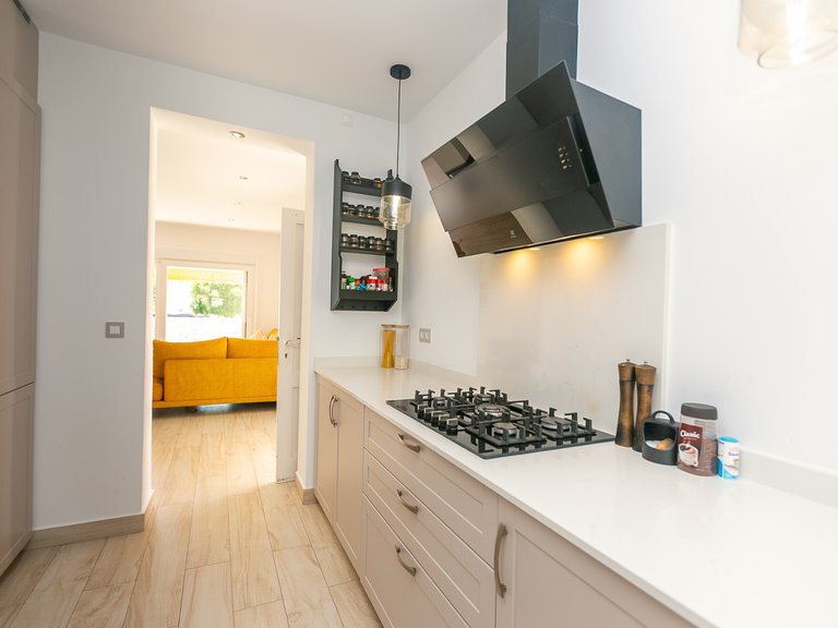 Villa for Sale in Villamartin, Alicante 18