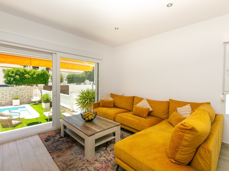Villa for Sale in Villamartin, Alicante 9