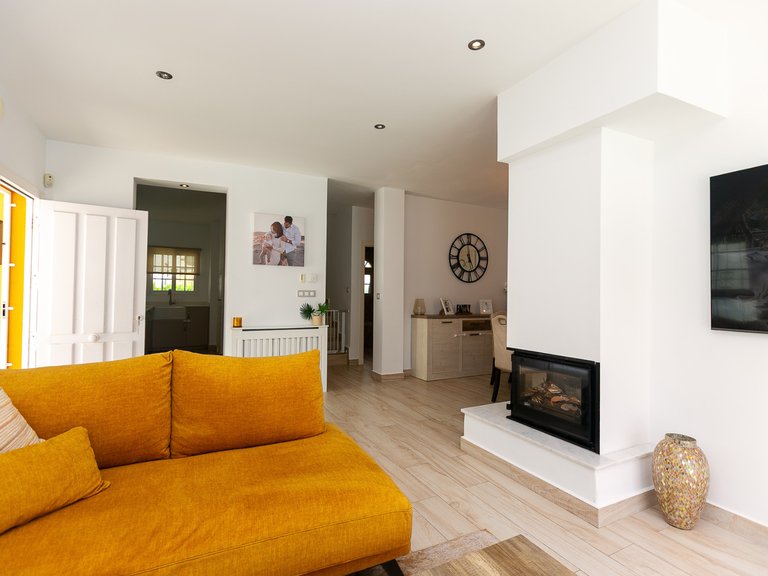 Villa for Sale in Villamartin, Alicante 11