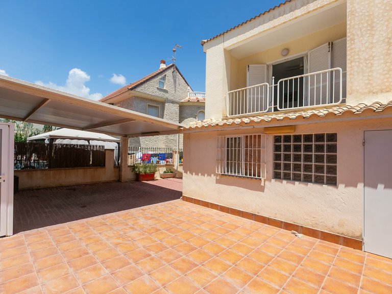 Villa for Sale in La Zenia, Alicante 23