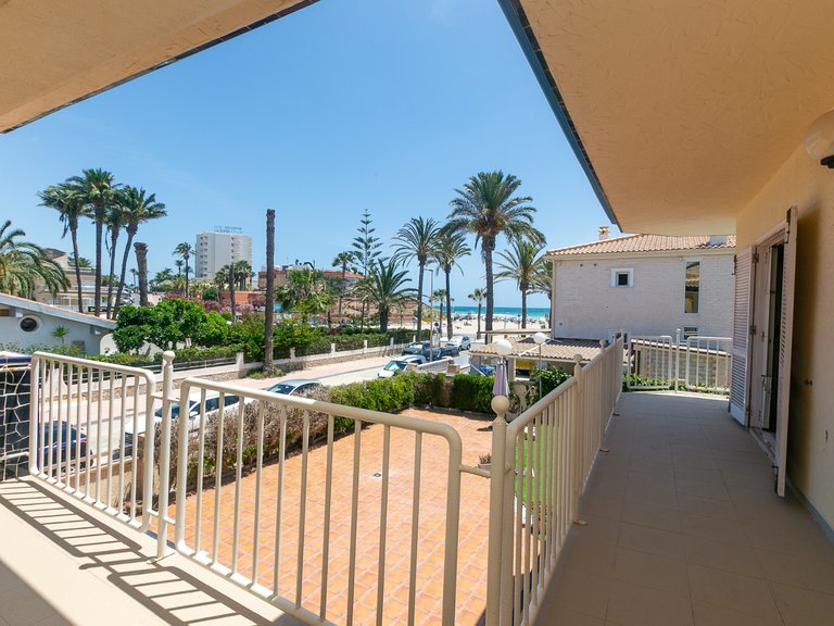 Villa for Sale in La Zenia, Alicante 2