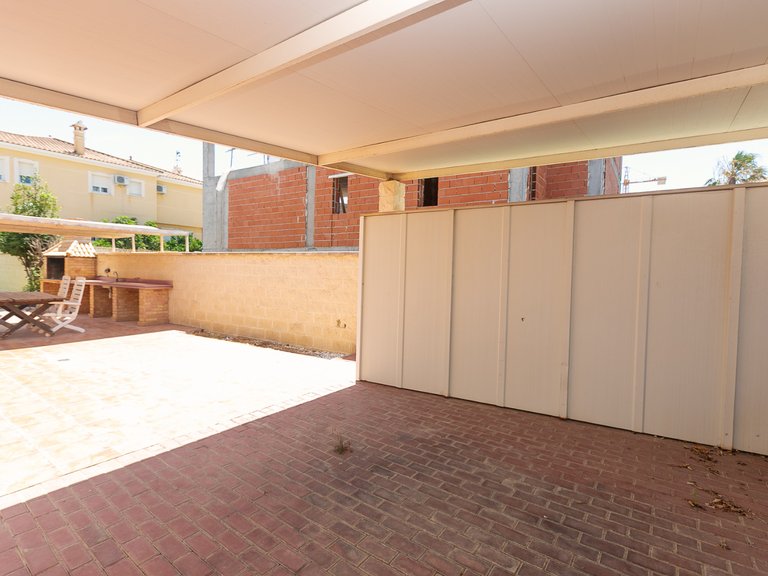 Villa for Sale in La Zenia, Alicante 50
