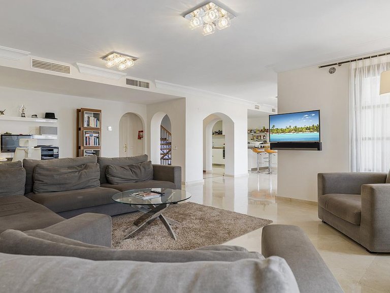 Town House for Sale in Costa del Sol Benahavís, Malaga 4
