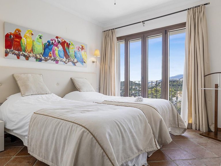 Town House for Sale in Costa del Sol Benahavís, Malaga 12