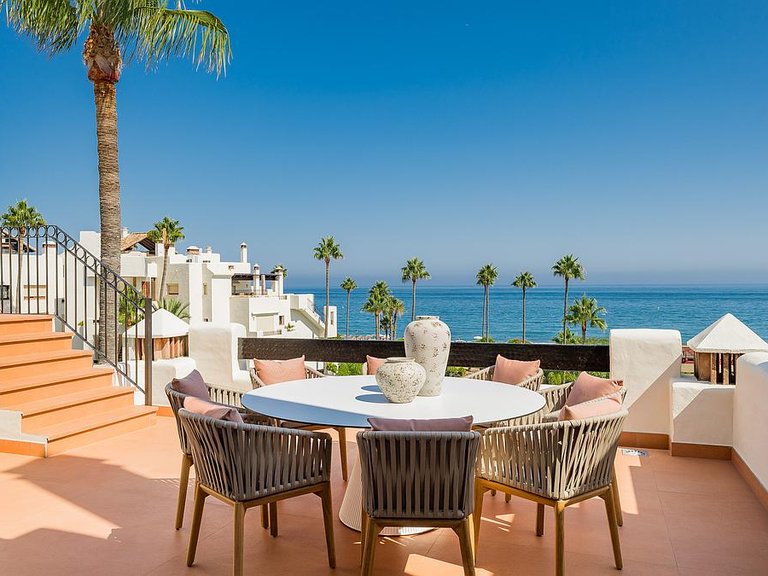 Penthouse for Sale in Costa del Sol Estepona, Malaga 8