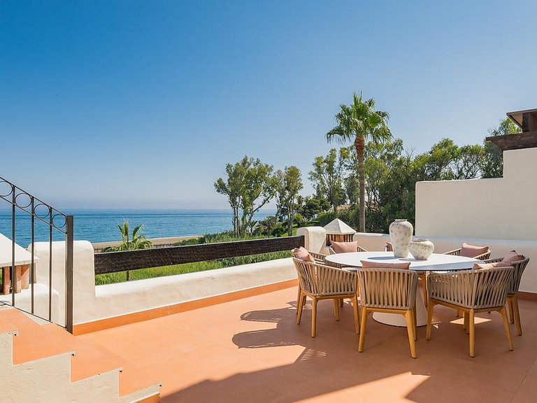 Penthouse for Sale in Costa del Sol Estepona, Malaga 9