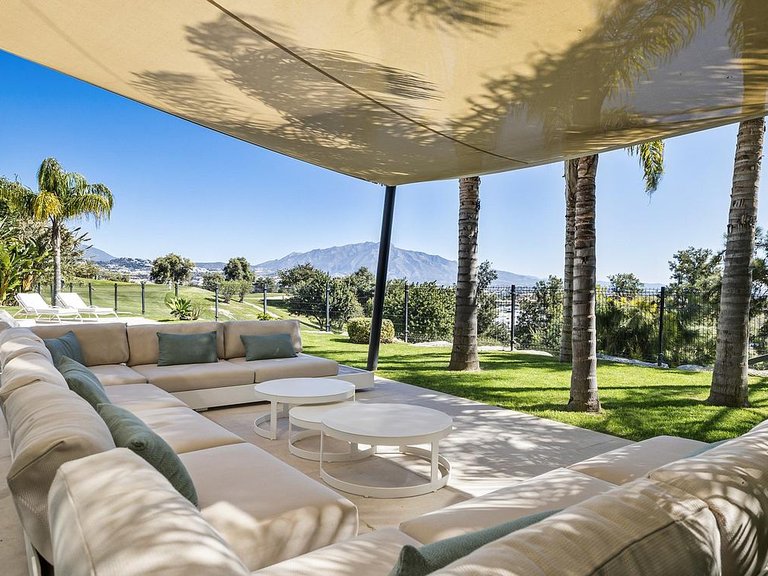Villa for Sale in Costa del Sol Benahavís, Malaga 11