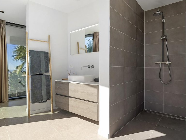 Villa for Sale in Costa del Sol Benahavís, Malaga 18