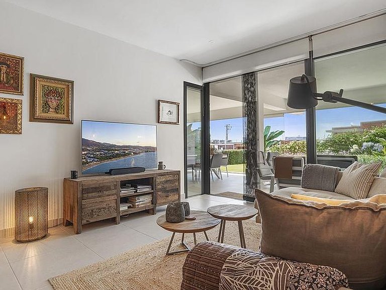 Apartment for Sale in Costa del Sol Estepona, Malaga 4