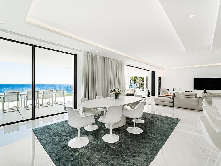 Apartment for Sale in Costa del Sol Estepona, Malaga 6