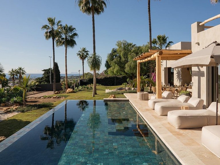 Villa for Sale in Costa del Sol Estepona, Malaga 5