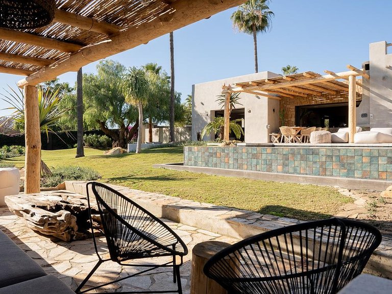 Villa for Sale in Costa del Sol Estepona, Malaga 6