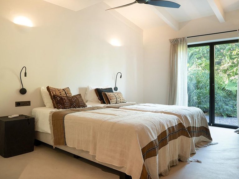 Villa for Sale in Costa del Sol Estepona, Malaga 16