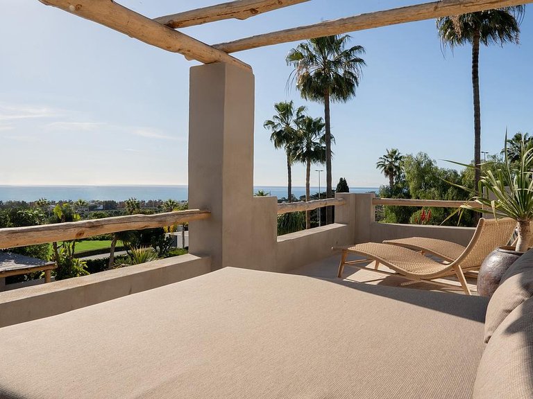 Villa for Sale in Costa del Sol Estepona, Malaga 17