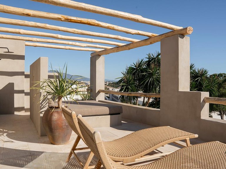Villa for Sale in Costa del Sol Estepona, Malaga 18