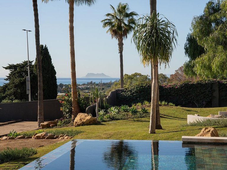 Villa for Sale in Costa del Sol Estepona, Malaga 19