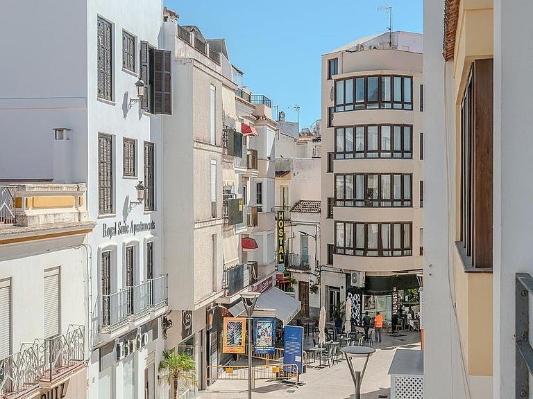 Apartment for Sale in Costa del Sol Estepona, Malaga 11