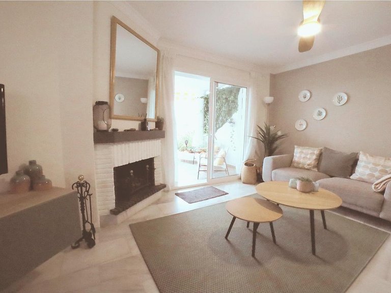 Apartment for Sale in Costa del Sol Calahonda, Malaga 4