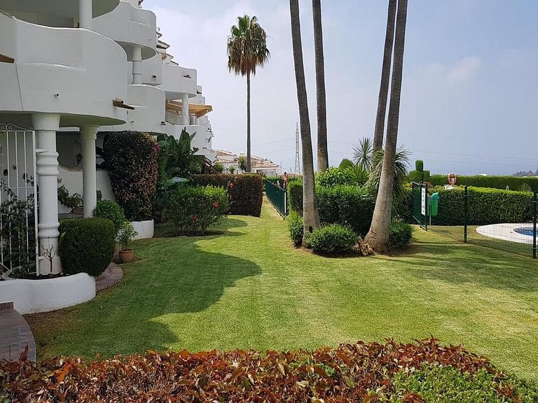 Apartment for Sale in Costa del Sol Calahonda, Malaga 6