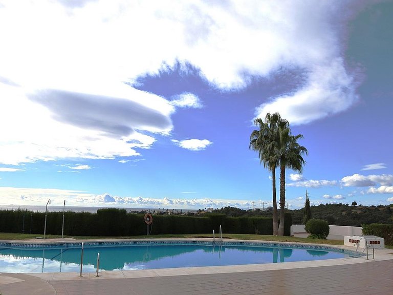 Apartment for Sale in Costa del Sol Calahonda, Malaga 11