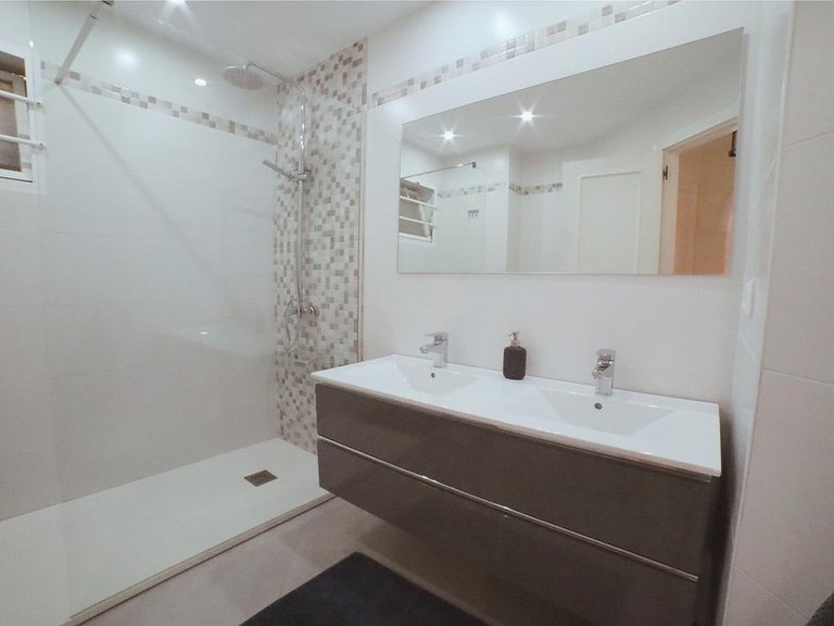 Apartment for Sale in Costa del Sol Calahonda, Malaga 16