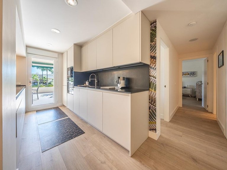 Apartment for Sale in Costa del Sol Nueva Andalucía, Malaga 6