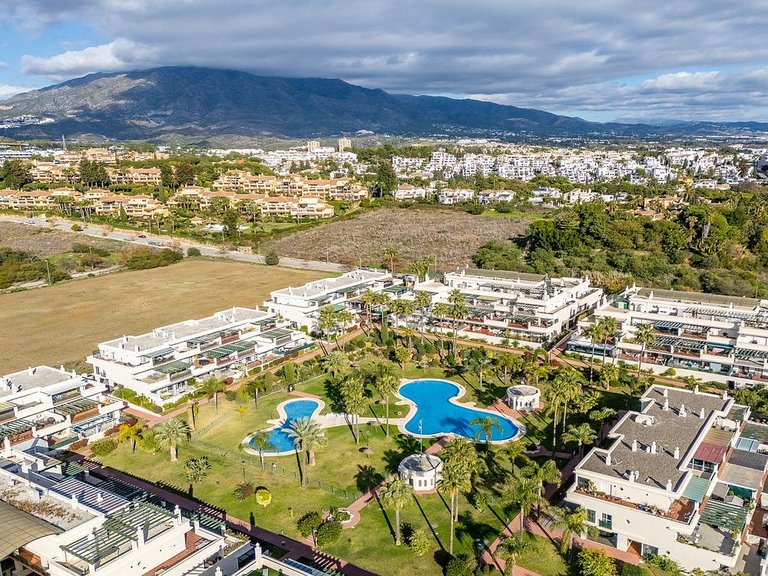 Apartment for Sale in Costa del Sol Nueva Andalucía, Malaga 19