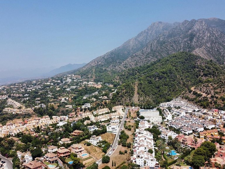 Plot for Sale in Costa del Sol Marbella, Malaga 10