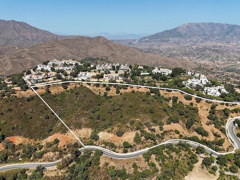 Plot for Sale in Inland La Mairena, Malaga 5