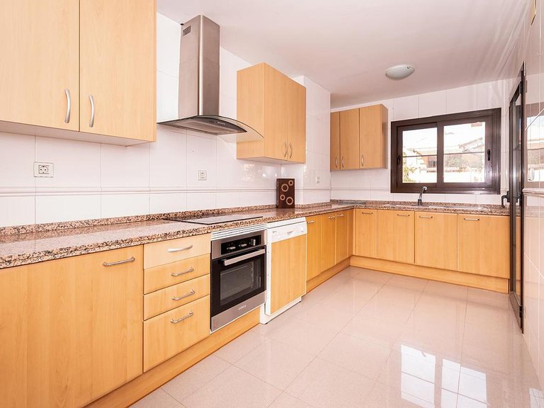 Apartment for Sale in Costa del Sol Estepona, Malaga 7