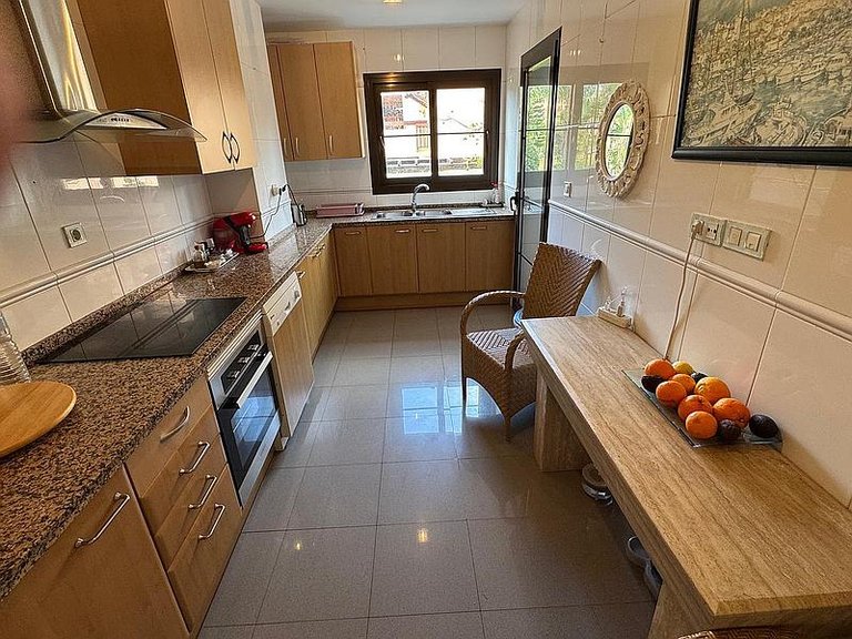 Apartment for Sale in Costa del Sol Estepona, Malaga 8