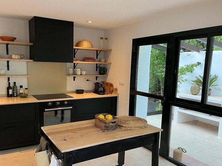 Villa for Sale in Costa del Sol Estepona, Malaga 5
