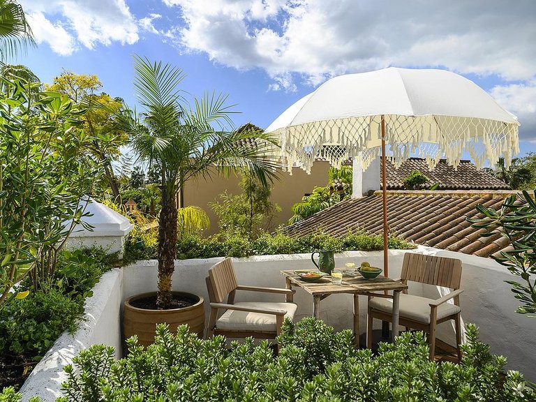 Villa for Sale in Costa del Sol Estepona, Malaga 11