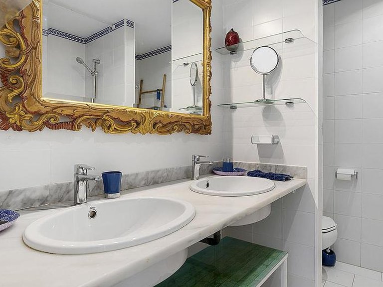 Town House for Sale in Costa del Sol Estepona, Malaga 16