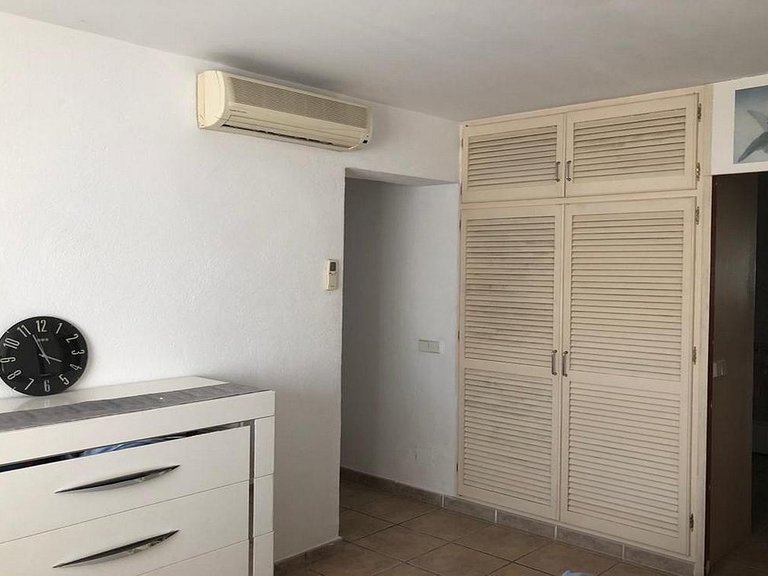 Villa for Sale in Estepona, Malaga 11