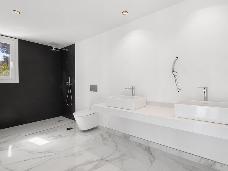 Villa for Sale in Inland La Mairena, Malaga 14