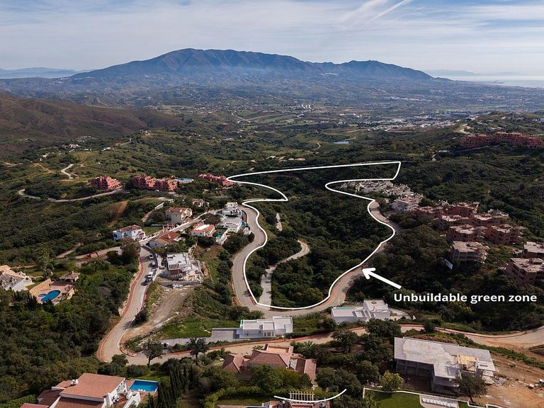 Villa for Sale in Inland La Mairena, Malaga 20